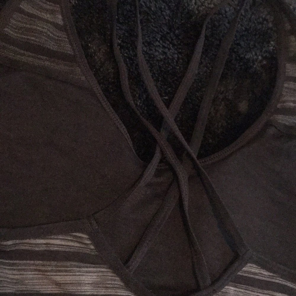 New Workout top - Picture 3 of 3